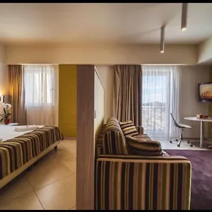 Apartahotel & Trattoria Del Corso